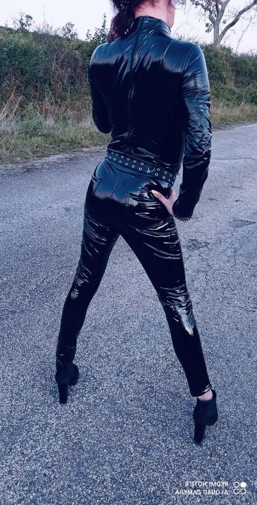 5P BLACK LATEX
