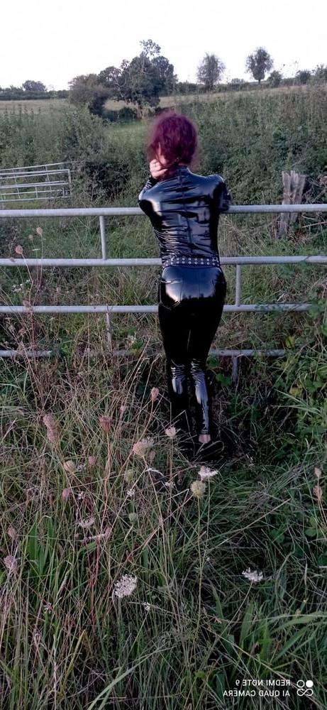 5P BLACK LATEX
