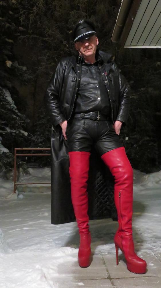 25P Finnish kinky leather gay Juha Vantanen