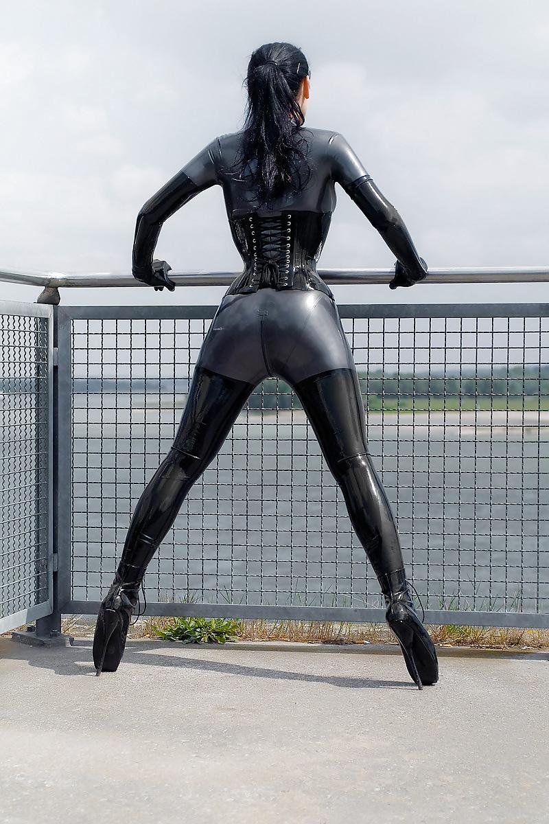 25P Latex 16