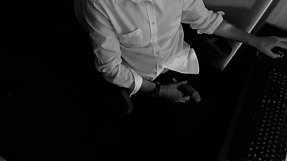 16P Black and White