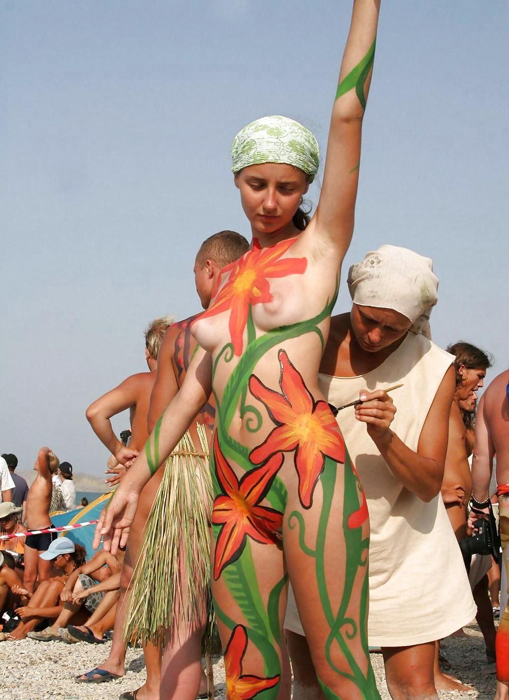 6P Nudist Girl Bodypainting 2