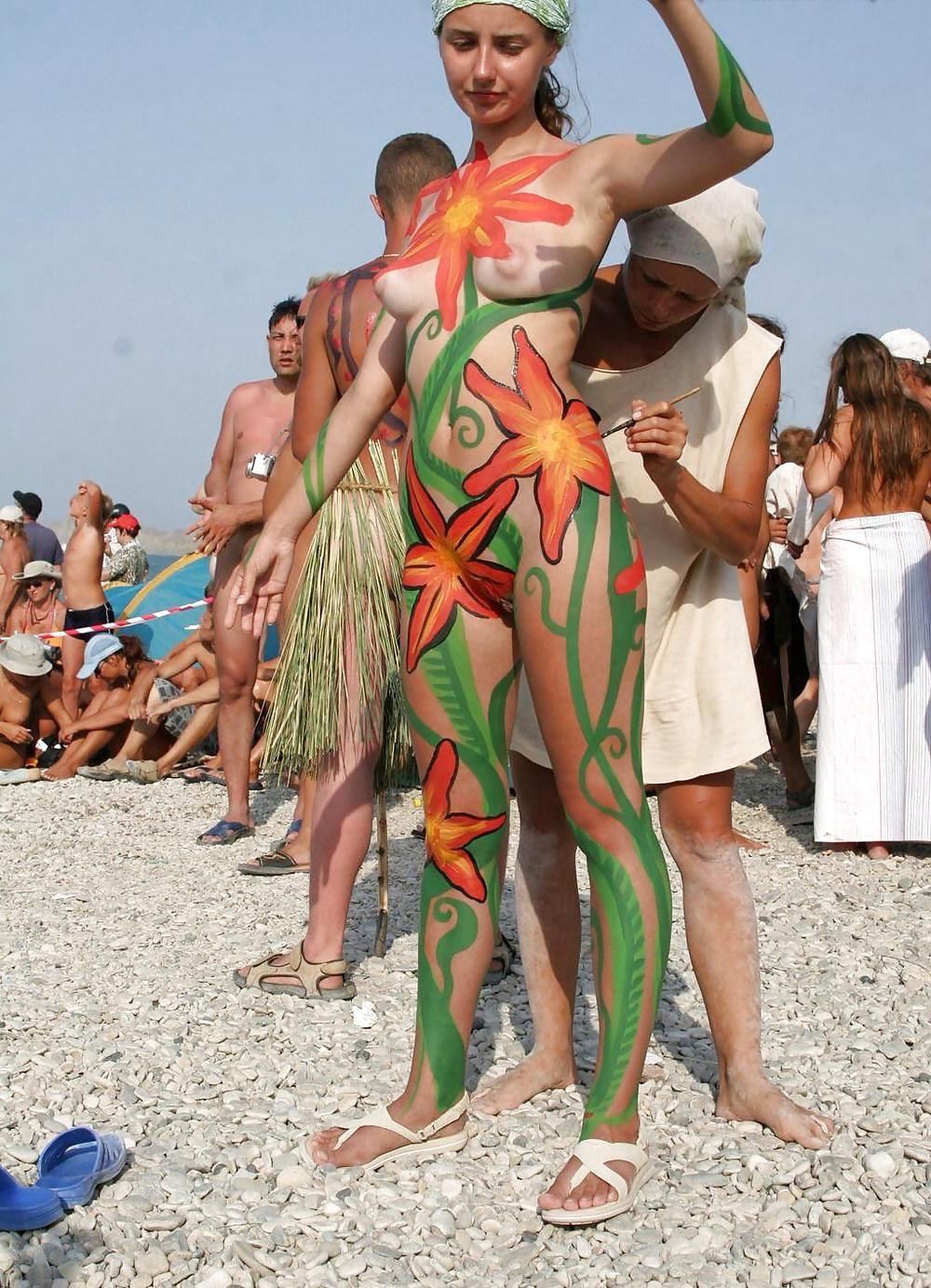 6P Nudist Girl Bodypainting 2
