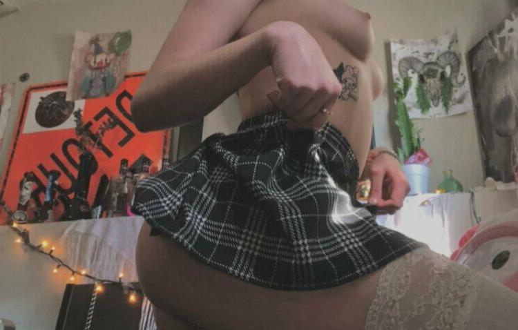 25P Dying_bunny nude