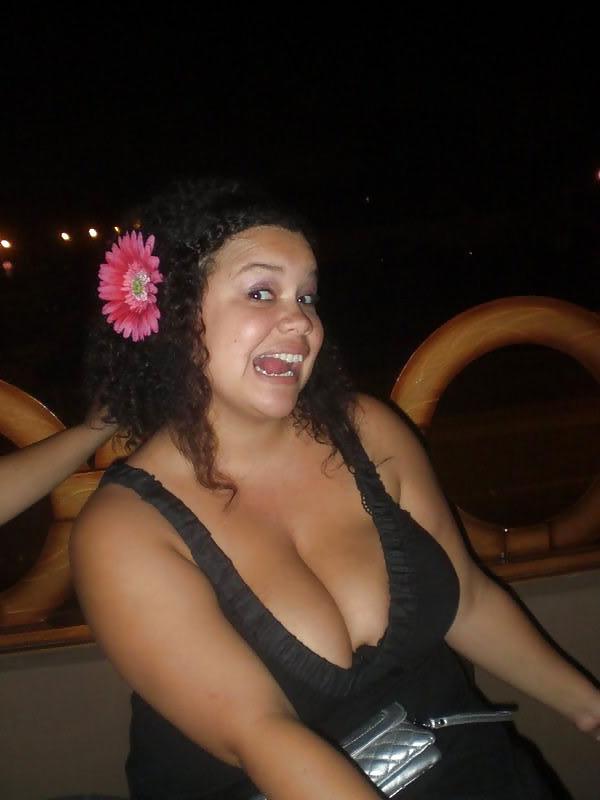 7P Big breast friends from club