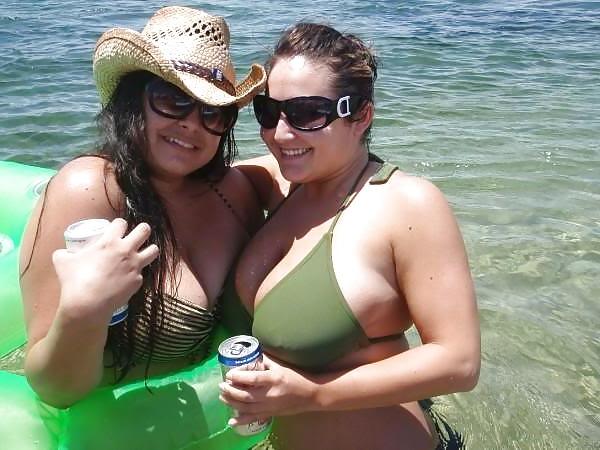 7P Big breast friends from club