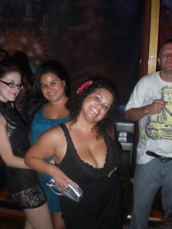 7P Big breast friends from club