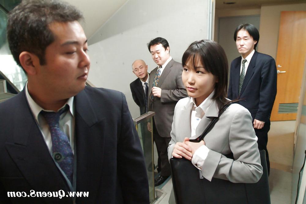 25P Office lady