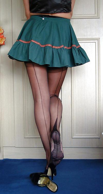 25P Milfs in Nylon Stockings!