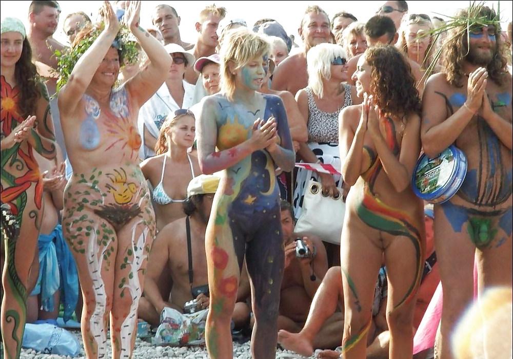 4P Nudist Girl Bodypainting 3