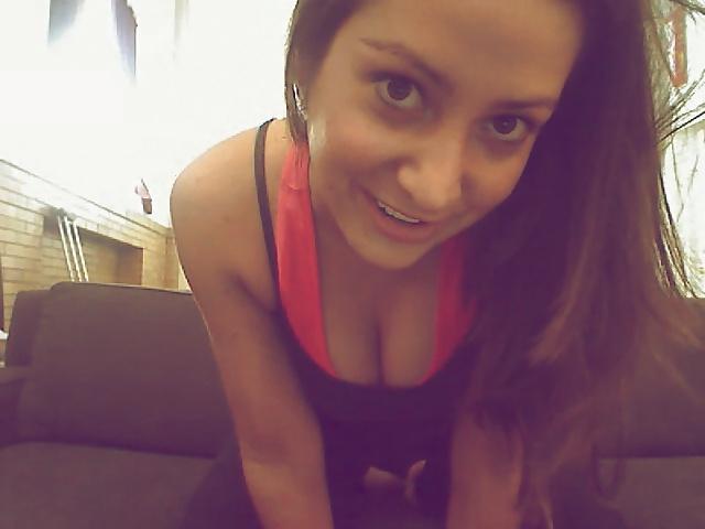 18P Webcam girl