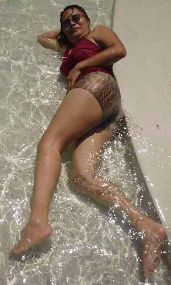 18P Tez - Horny Filipina MILF