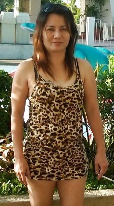 18P Tez - Horny Filipina MILF