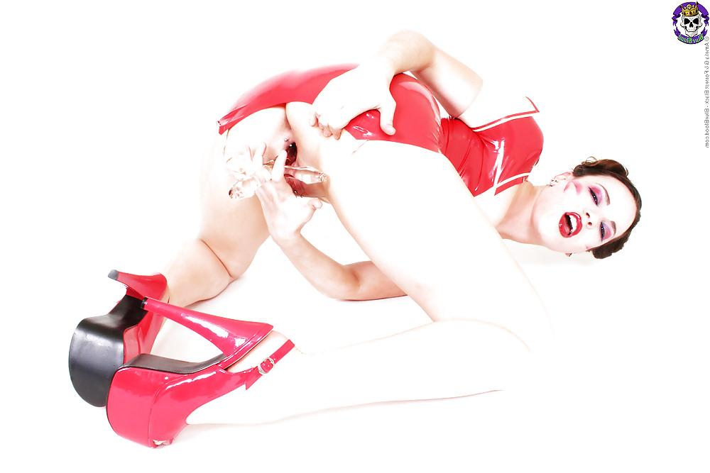 18P Rubber Nurse Dana DeArmond with Toy