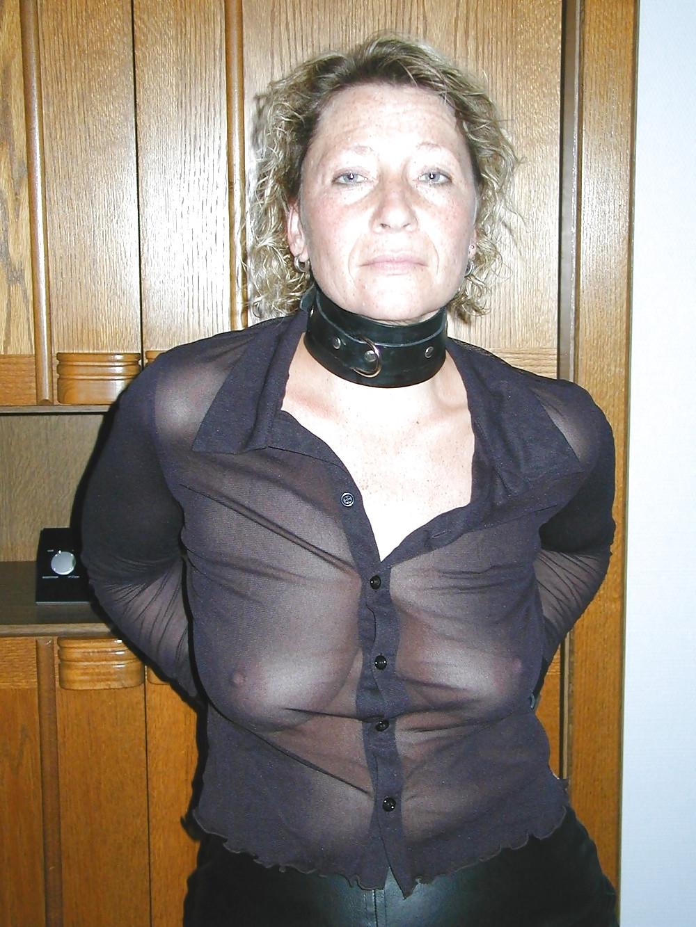 25P Reife devote Frau