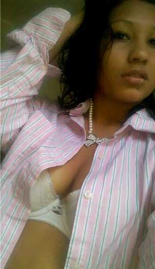 17P Sexy latin whore