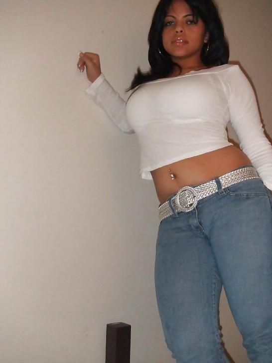 15P Nice Latina Next Door Type---non nude