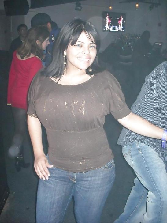 15P Nice Latina Next Door Type---non nude