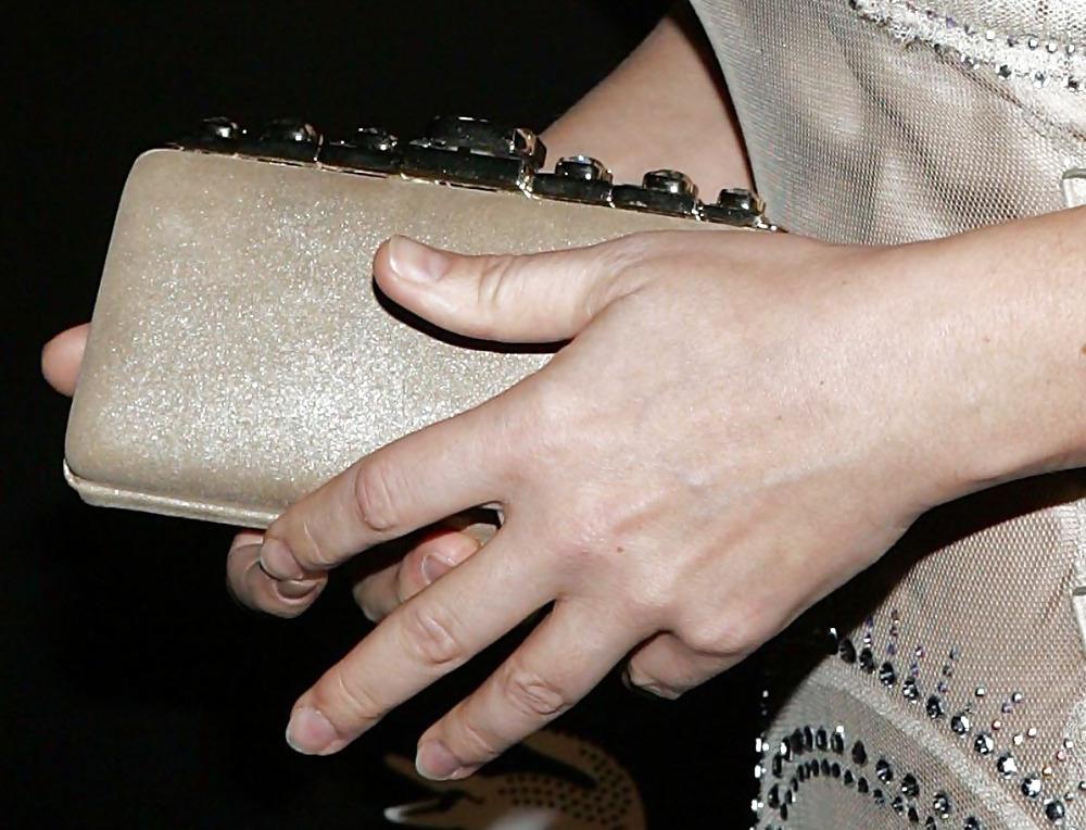 25P More sexy hands