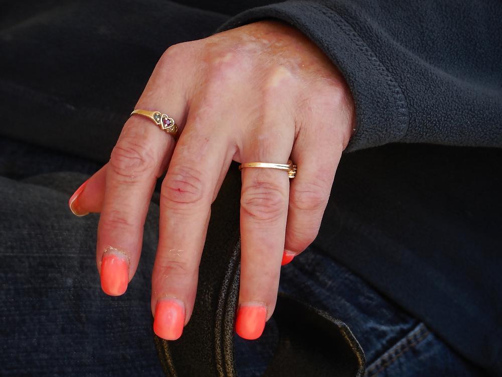 25P More sexy hands