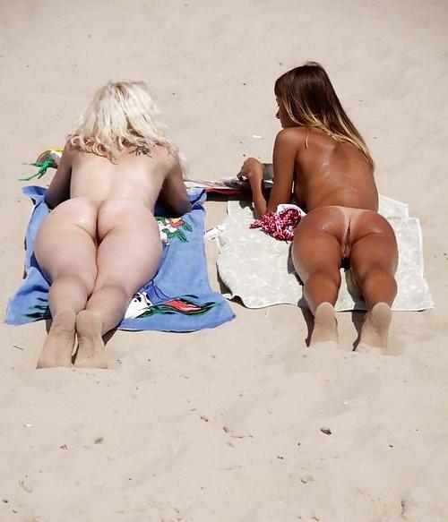 25P Nudist selection