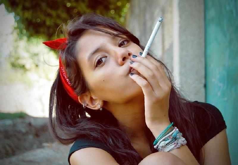 10P Wanking favourites: fuckable smokers 13