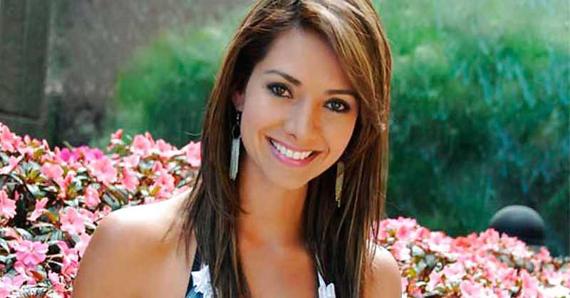 7P Lovely latina Linda Guerrero