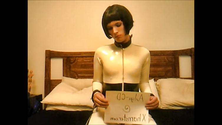 8P Amateur latex  photo shoot outtake's