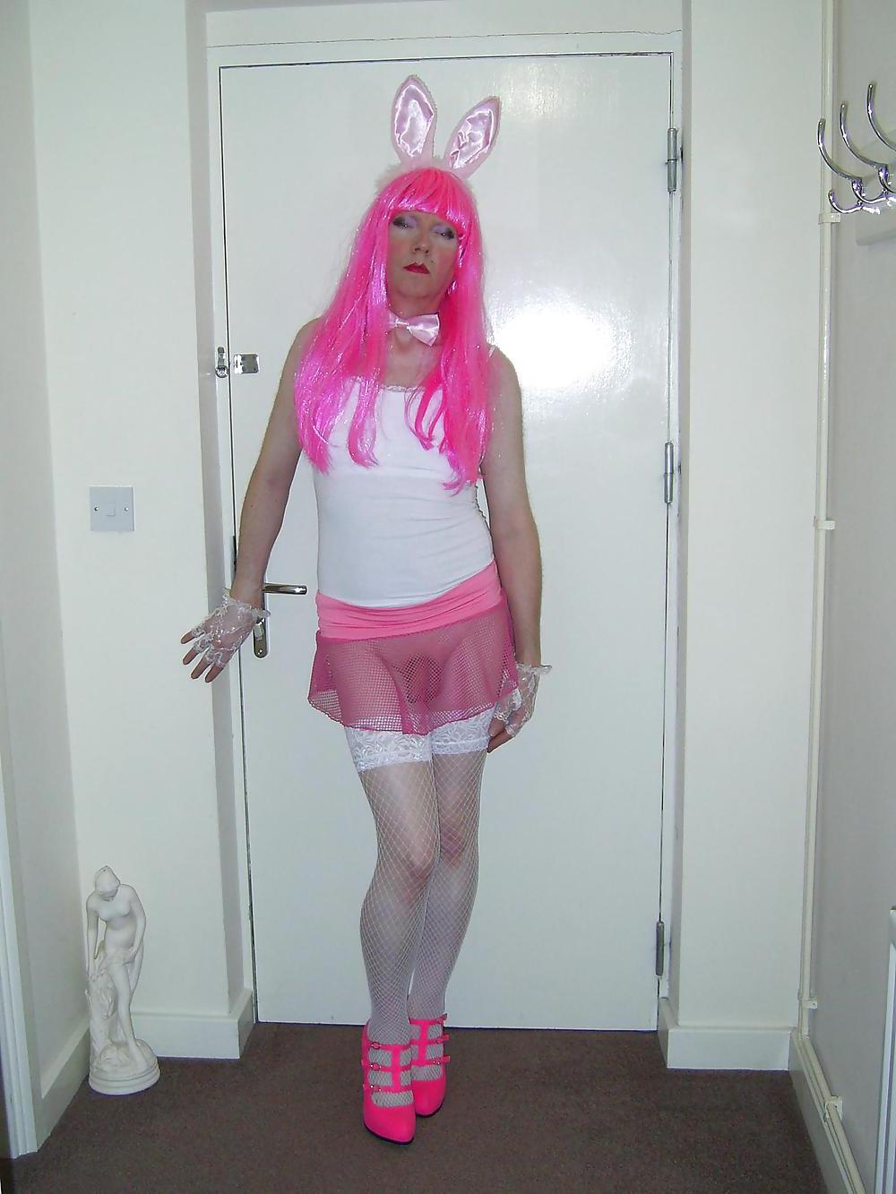 21P Suzi Sucks: Bunny Gurl, 1 of 2