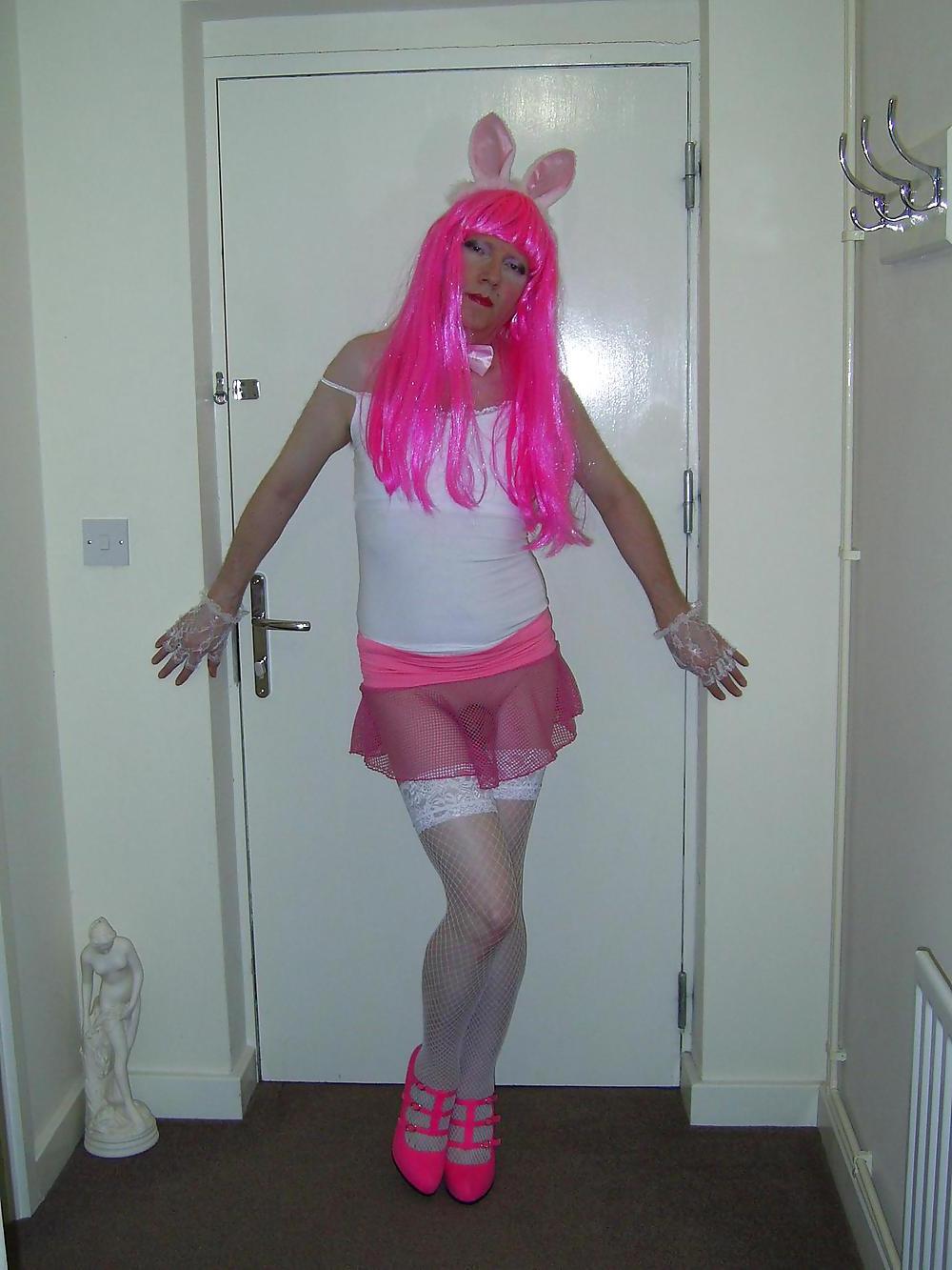 21P Suzi Sucks: Bunny Gurl, 1 of 2