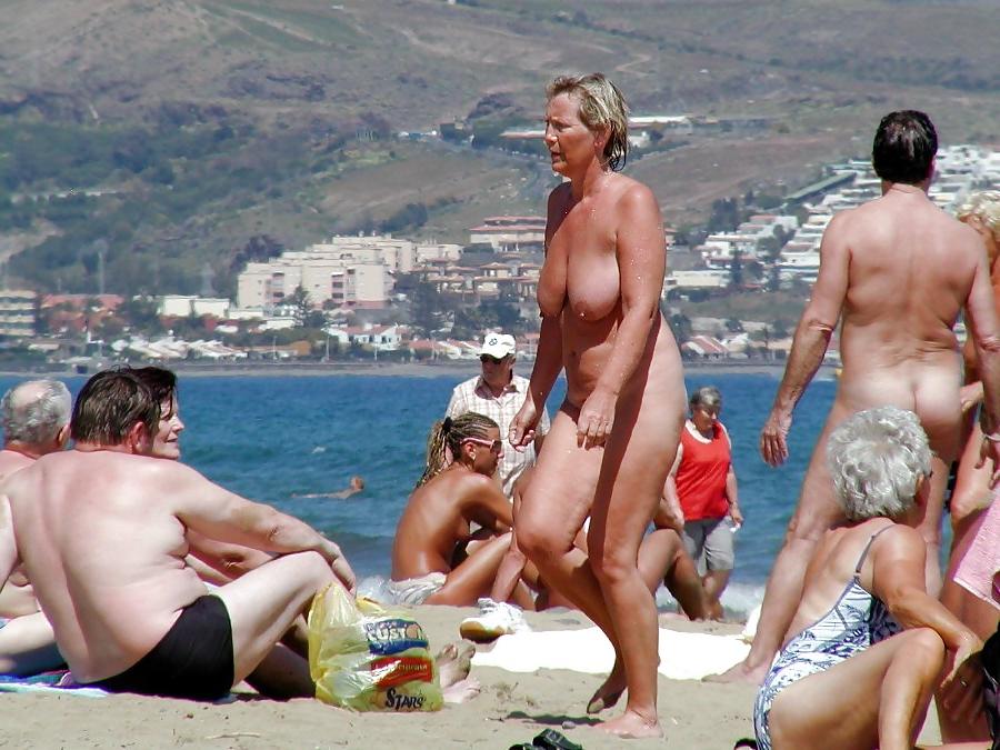 10P Oblivious 2 my wanking off!!