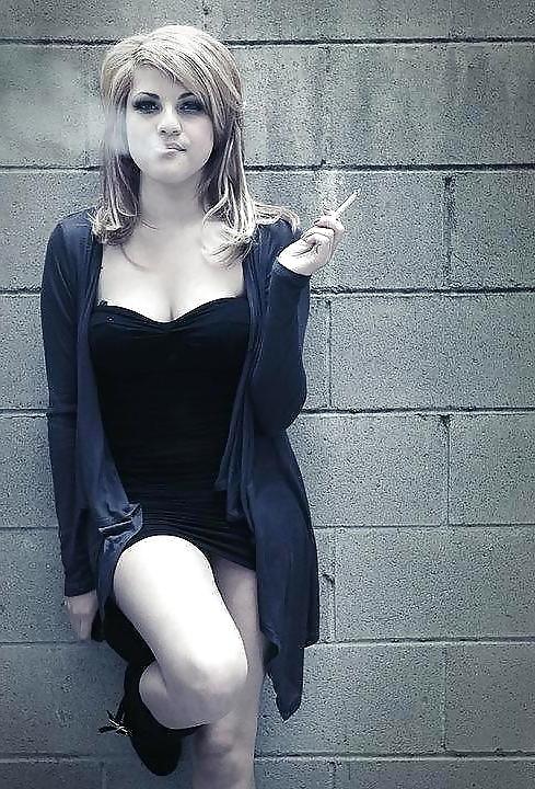 9P Wanking favourites: fuckable smokers 23