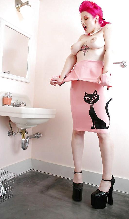 18P XX Pink Latex Girl