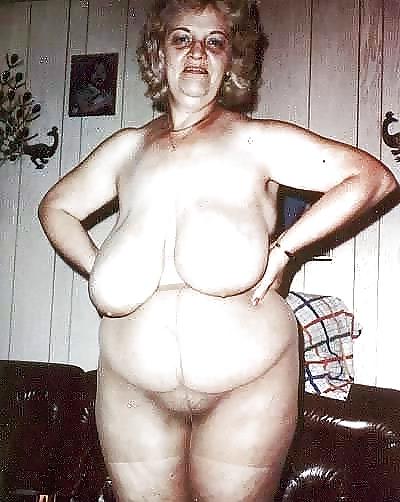 25P Big nylon babe