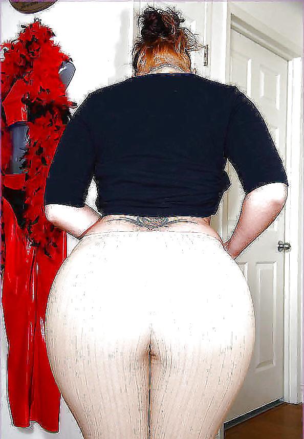 25P Big nylon babe