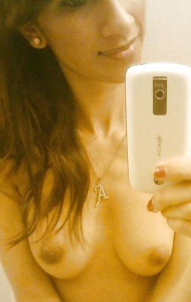 25P Latin Teen Self Shot