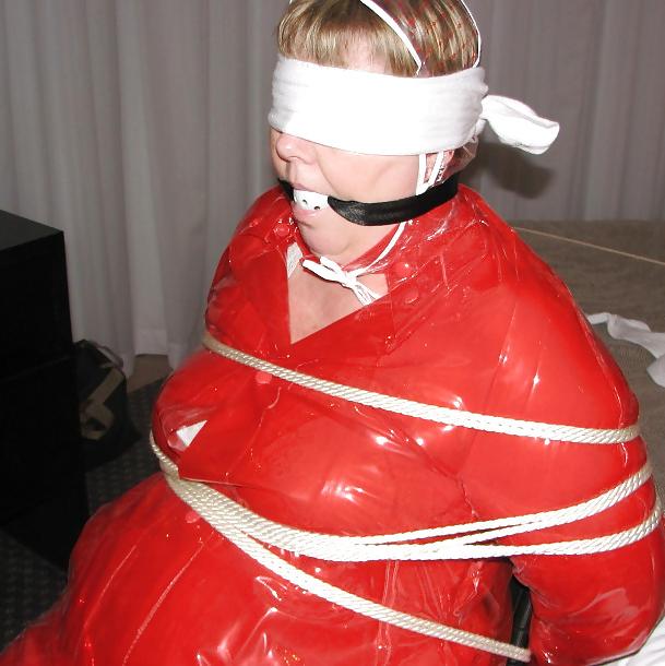 19P BDSM GRANNY
