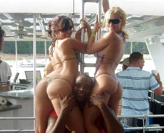 25P Interracial Foreplay Before Sex Begins