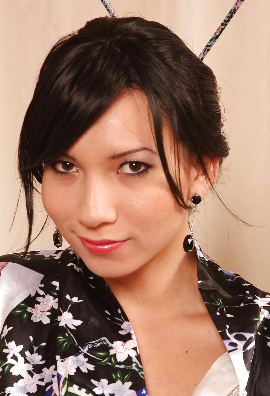25P TS Sabrina Kamoei
