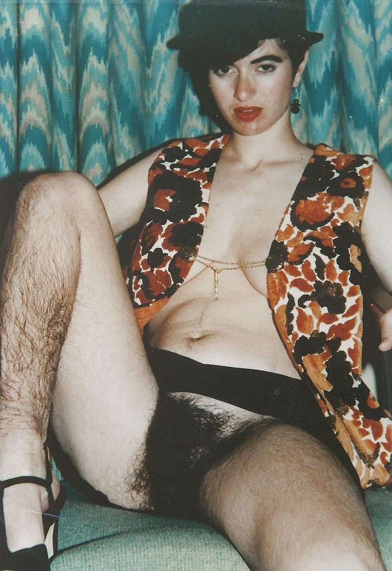 12P I like it natural (very hairy women)