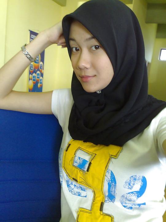 18P The Cute Malay Lesbian Collection