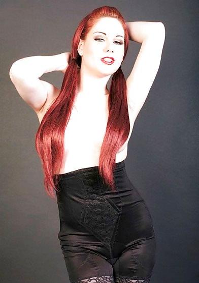 25P Lingerie & Nylons 116