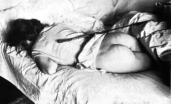 25P Bad Girls in the Good Old Days (The Photographic Record.)