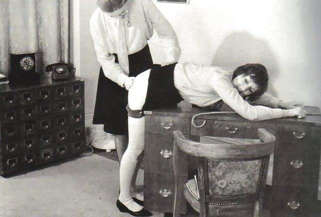 25P Bad Girls in the Good Old Days (The Photographic Record.)