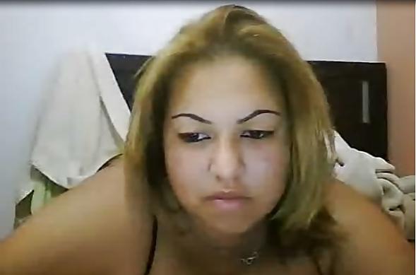 11P Brazillian Crackhead in webcam