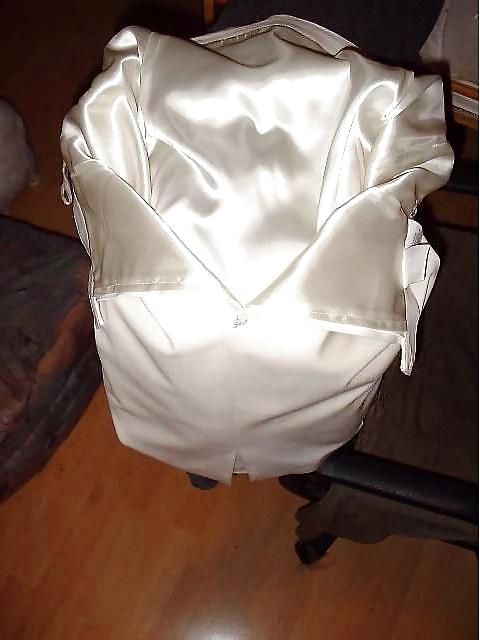 24P Withe Skirt and Satin lining