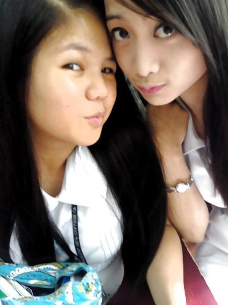 13P Here   me with my friends