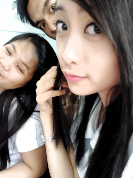 13P Here   me with my friends