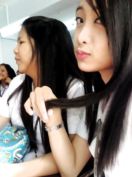 13P Here   me with my friends