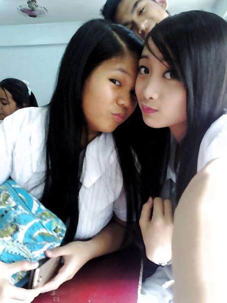 13P Here   me with my friends